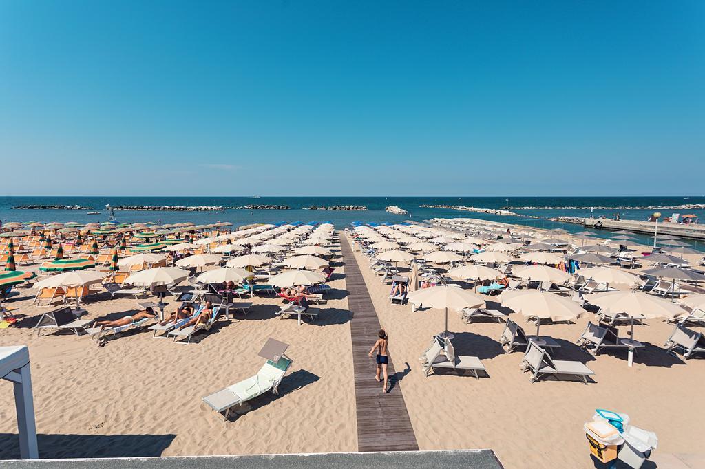 Waldorf Palace Hotel Cattolica Extérieur photo
